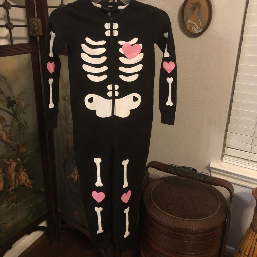 Derek Heart Onesie Halloween Outfit